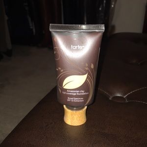 Tarte Amazon clay full coverage foundation